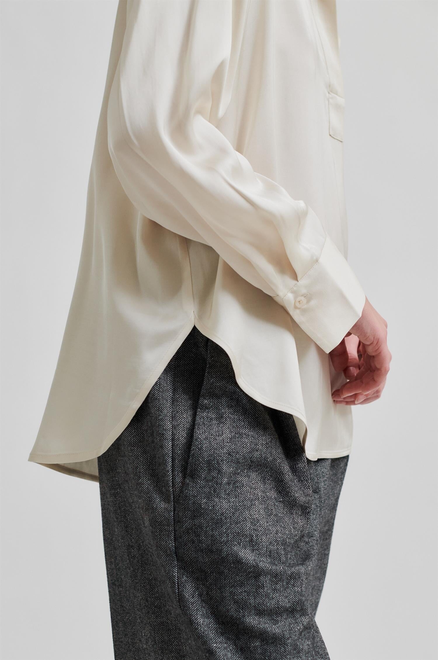 Second Female Bardi LS Blouse Brazilian Sand Bluse