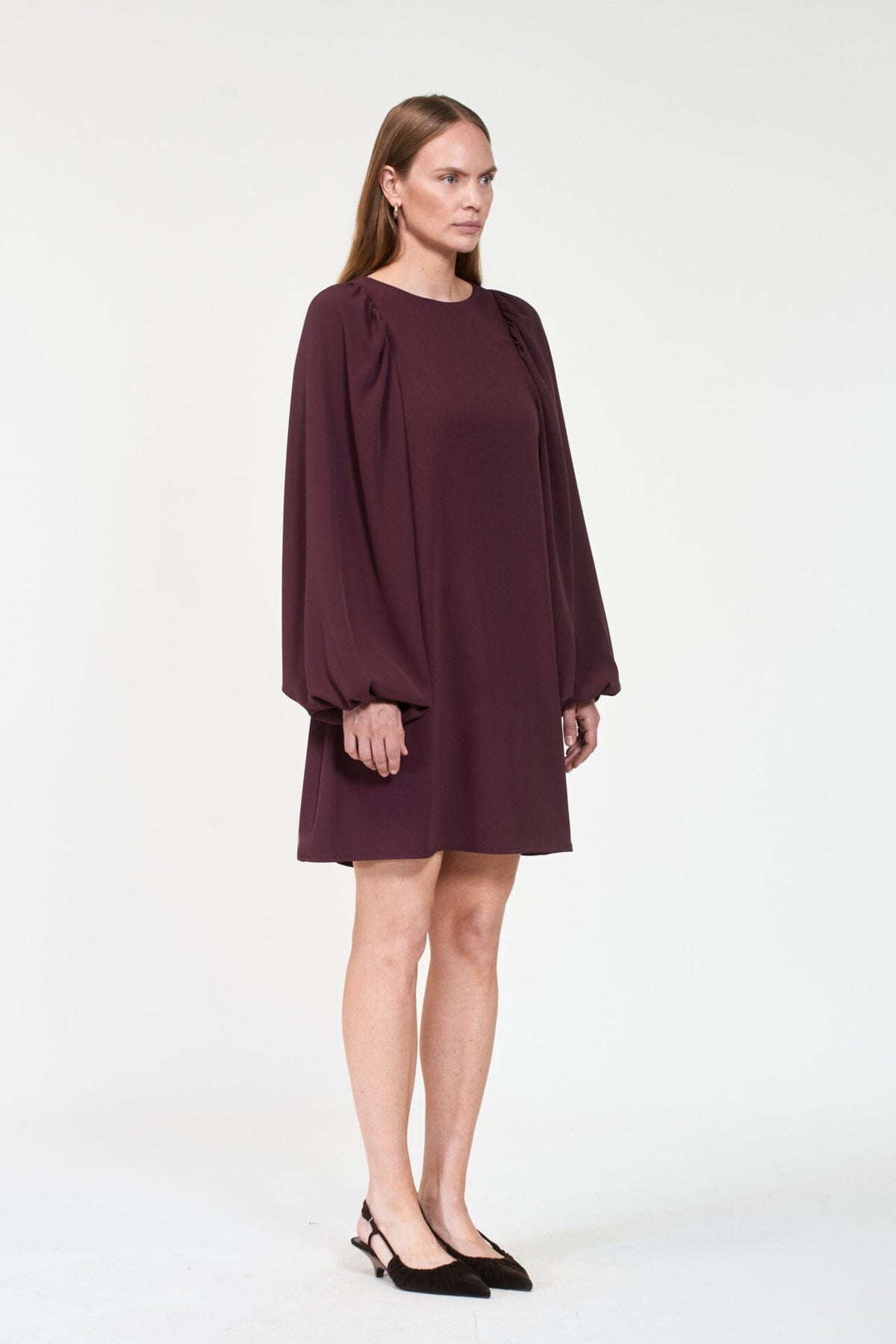 ArnieSays: VALERIA Crepe Dk Burgundy Kjole