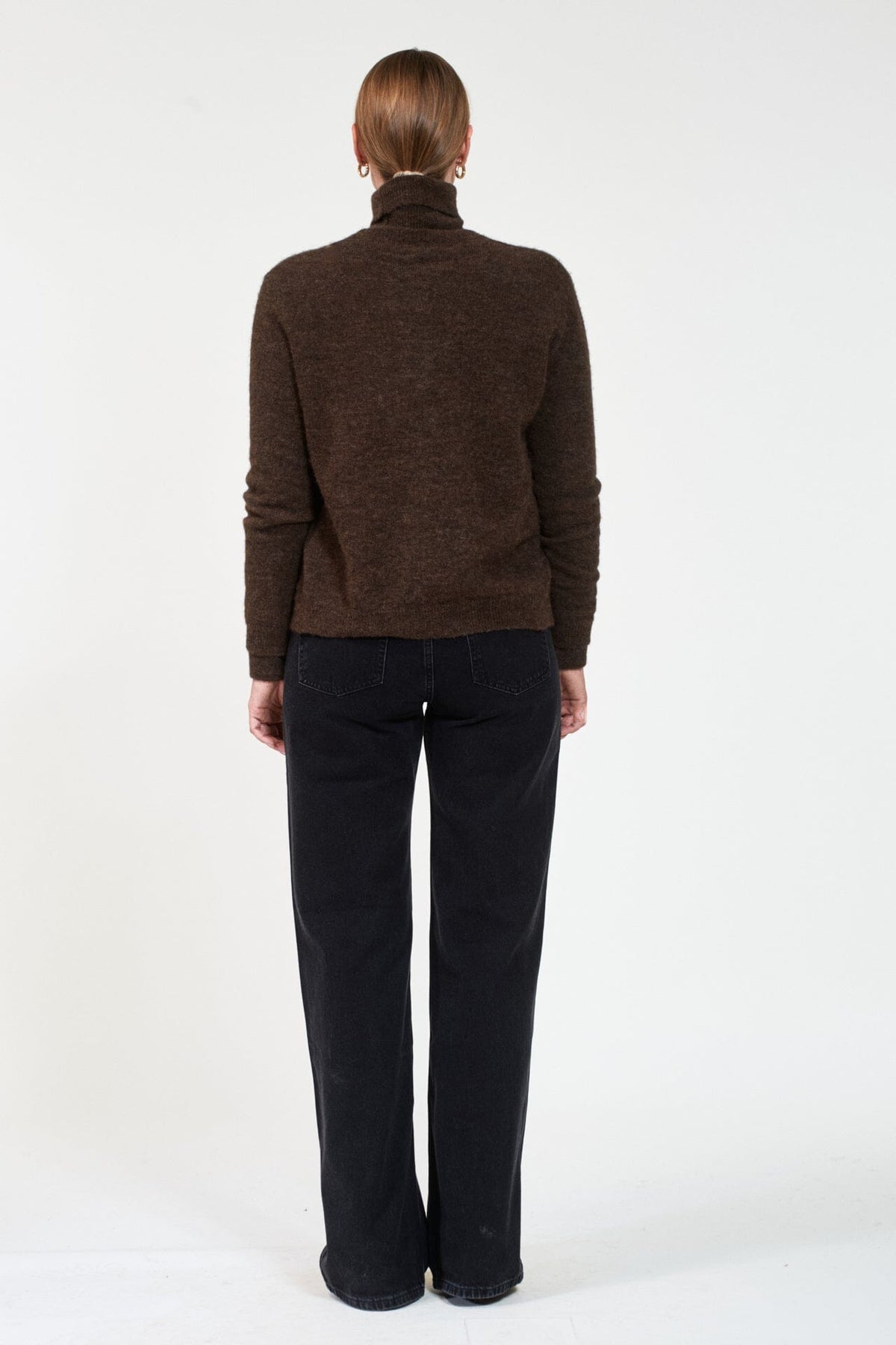 ArnieSays: COCO Dk Brown Genser