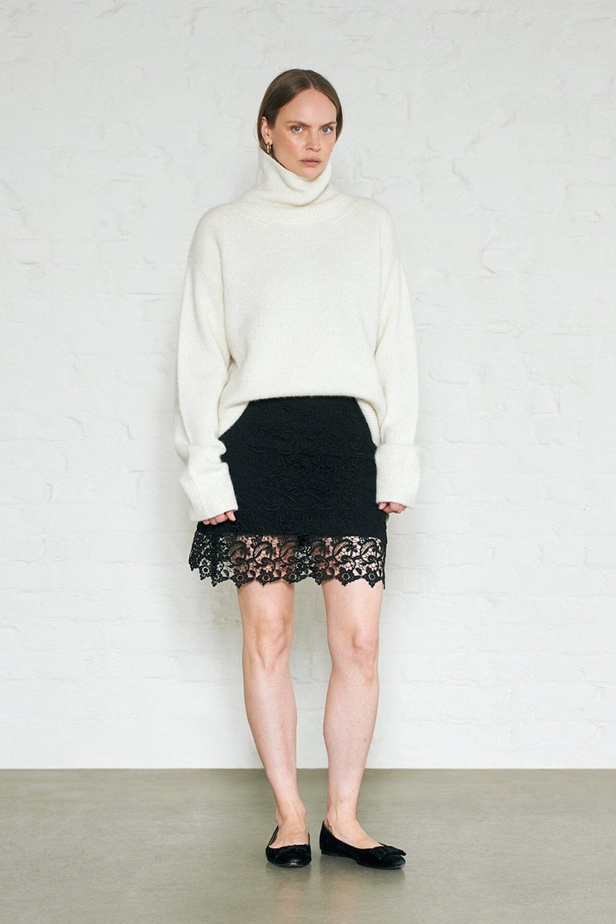 ArnieSays: Yvette Lace Black Skjørt