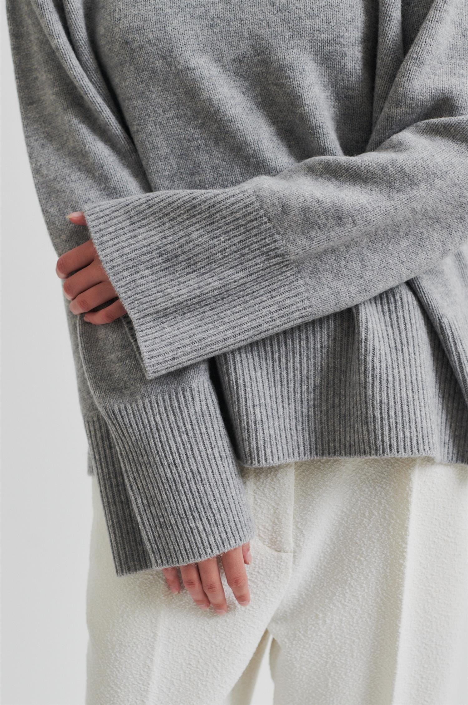 Second Female Alpha Knit O-Neck Grey Melange Genser