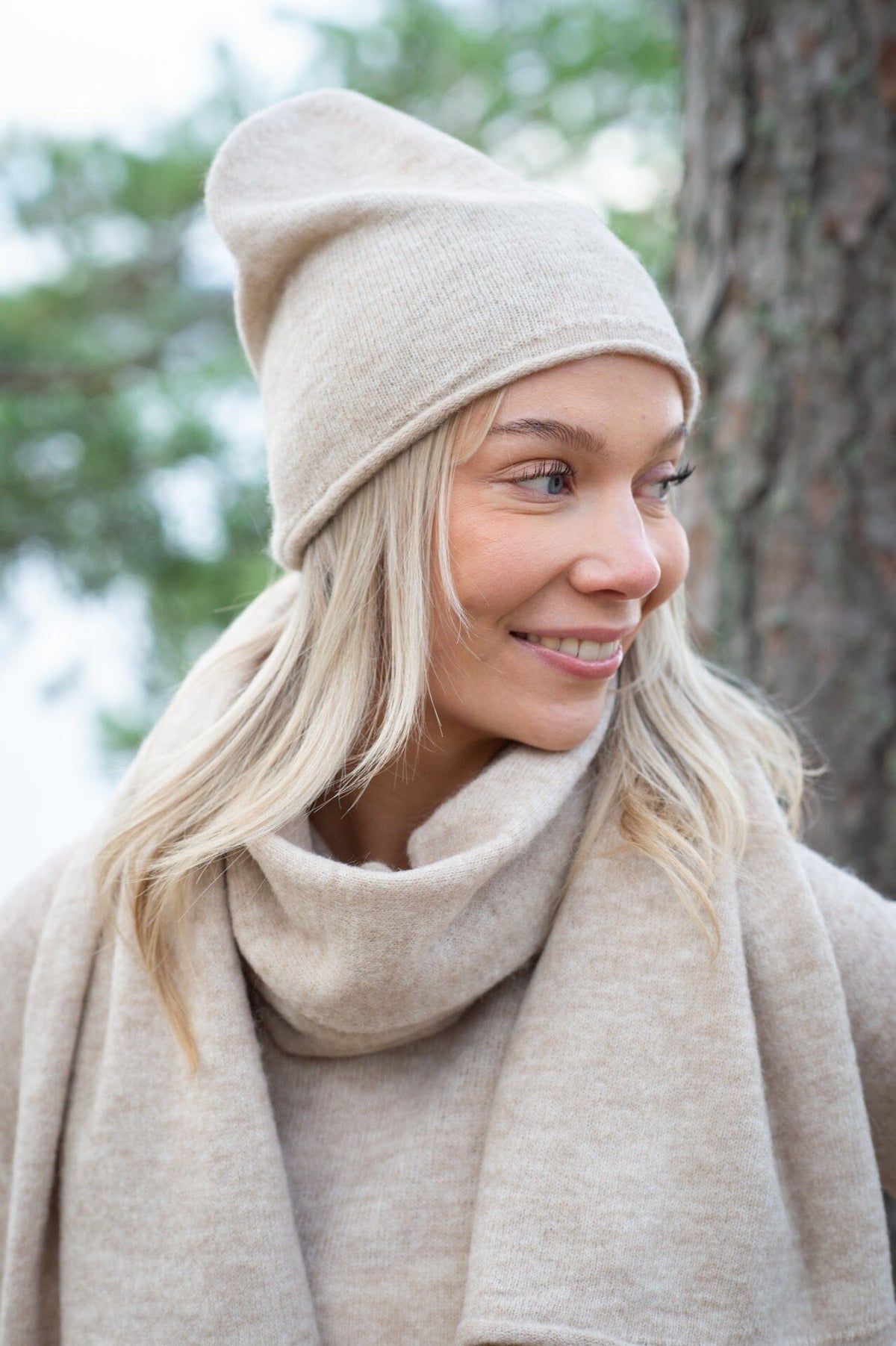 ArnieSays: GINI Lt Beige Melange Hodeplagg