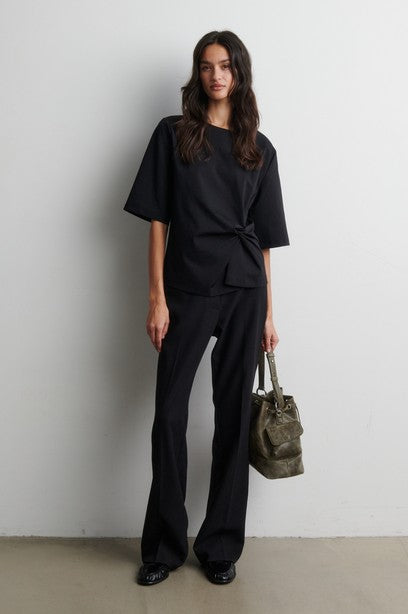 Arkai Drape Tee Black