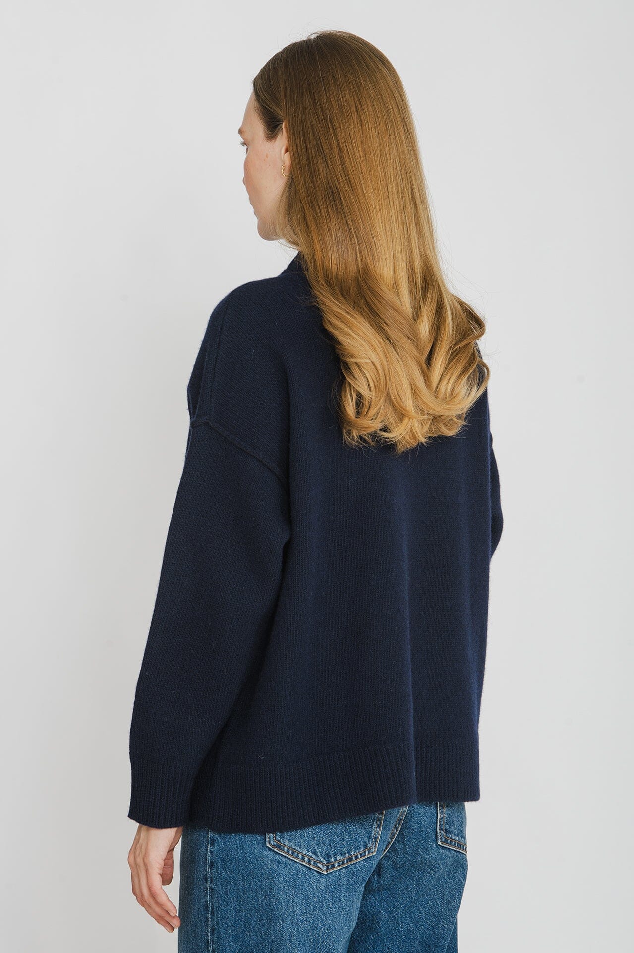 ArnieSays: Kayne Dk Navy Genser