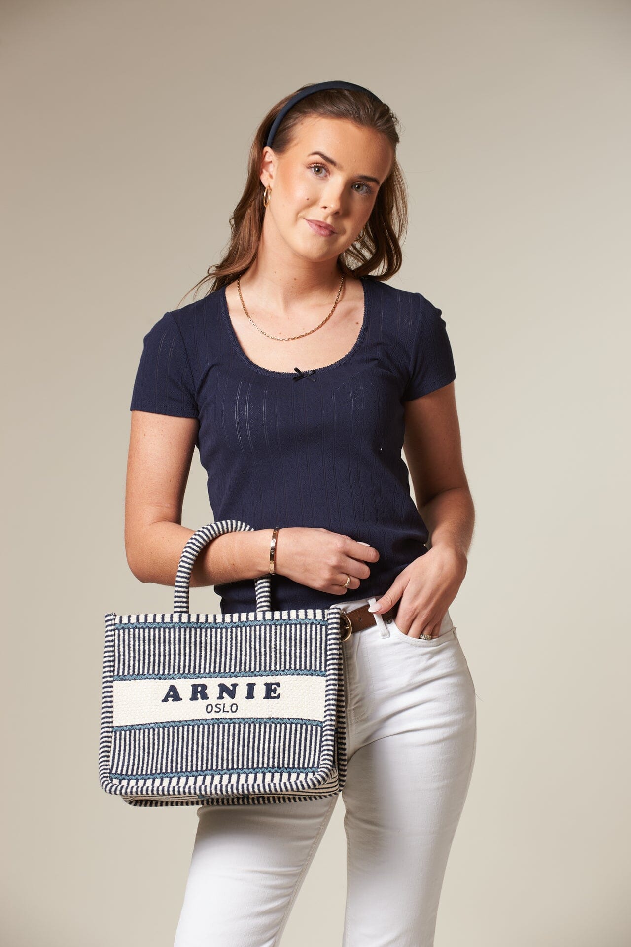 ArnieSays: MARIE Pointelle Dk Navy Topp