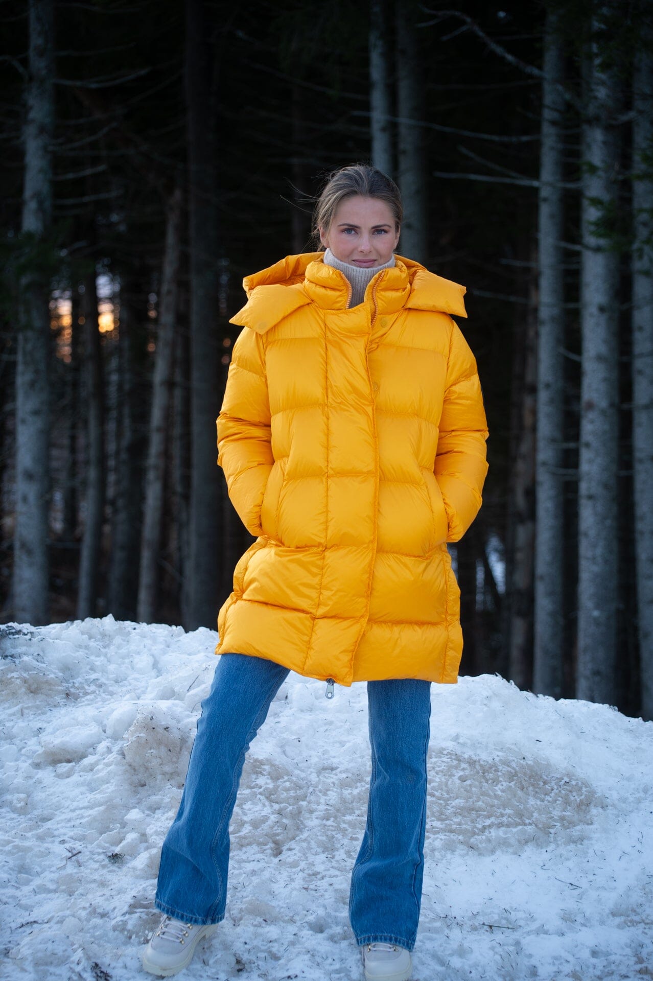 Monel Lucie Boxy Mid Royal Yellow Ytterplagg
