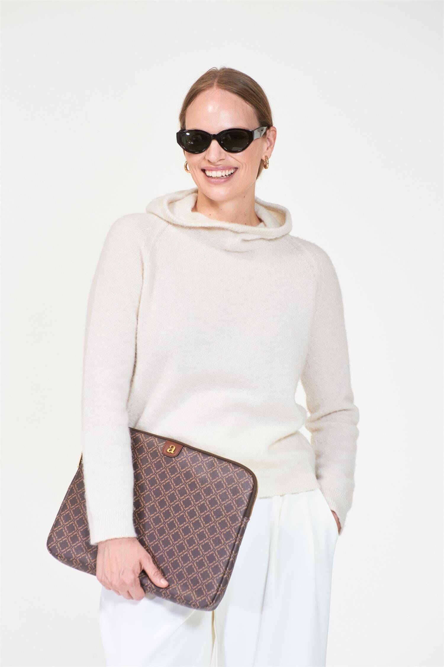 ArnieSays: Ultimate Monogram Case Brown Tilbehør