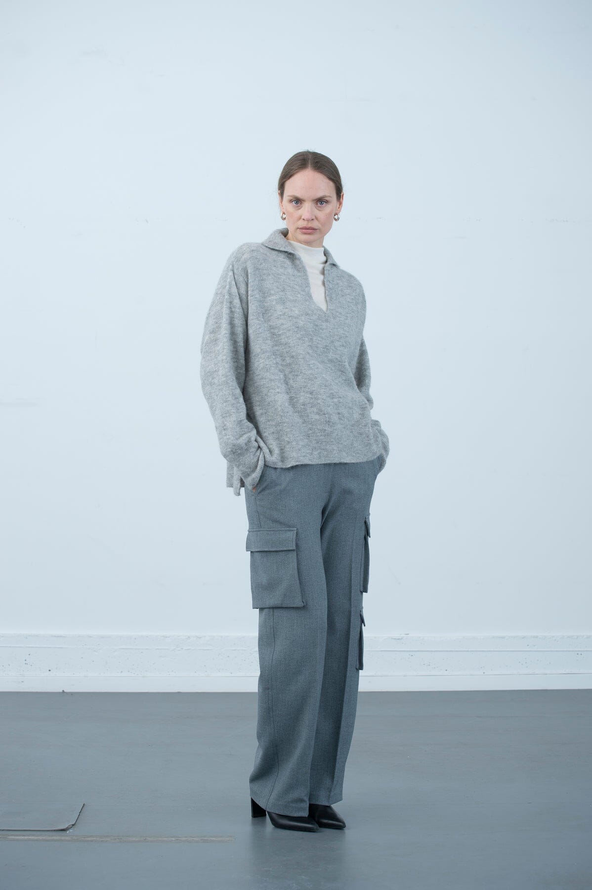 ArnieSays: Lowry Lt Grey Melange Genser