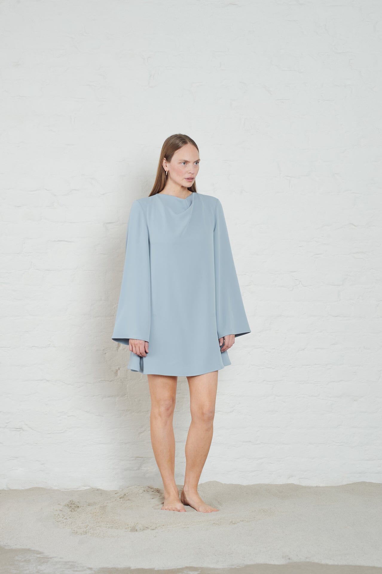 ArnieSays: Erin Crepe Pale Blue Kjole