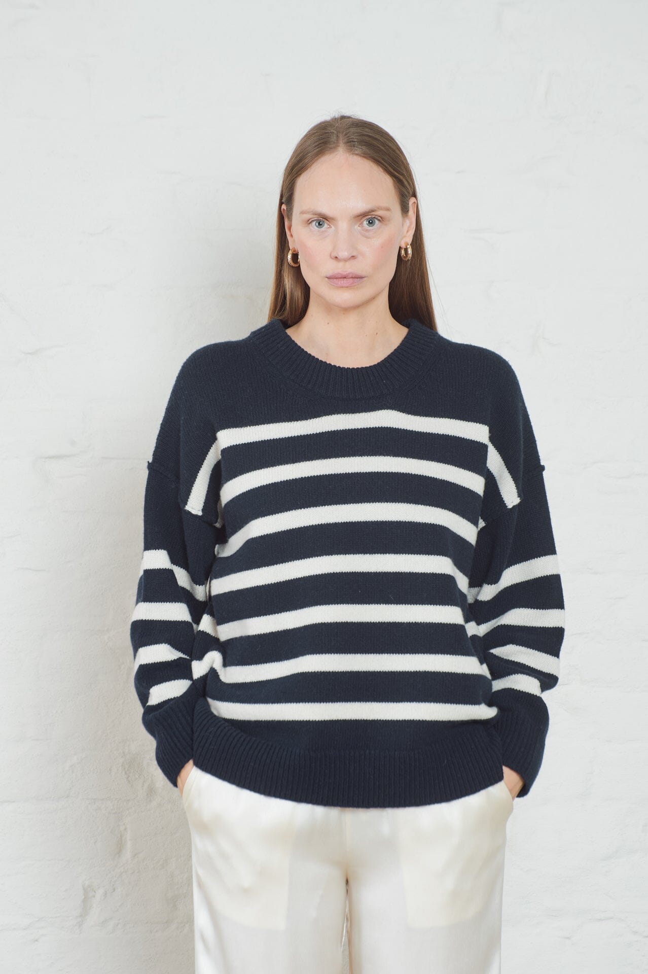 ArnieSays: Kayne Stripe Dk Navy/Offwhite Genser