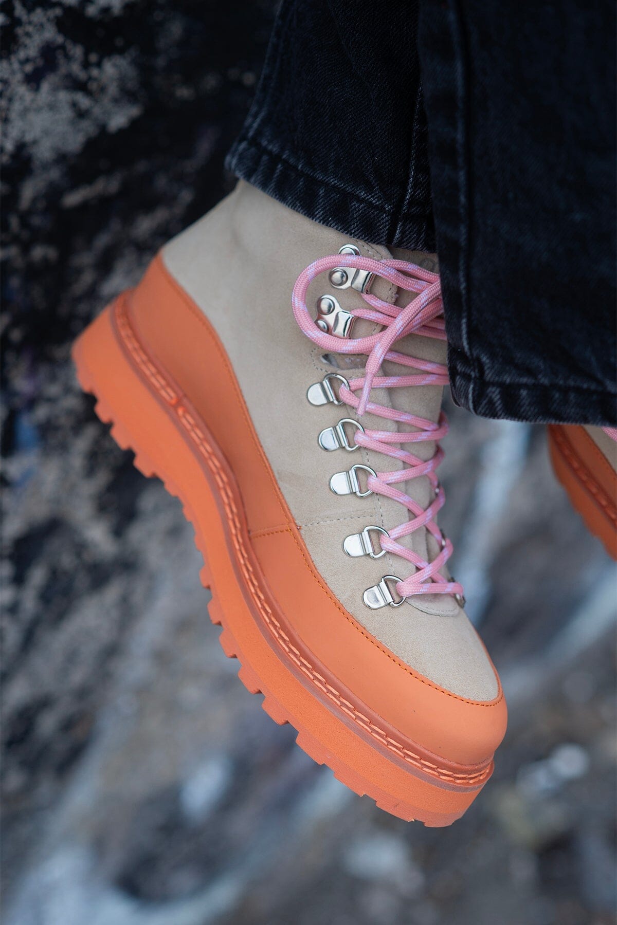 Mono Core Cap Patent Sand Orange Sko