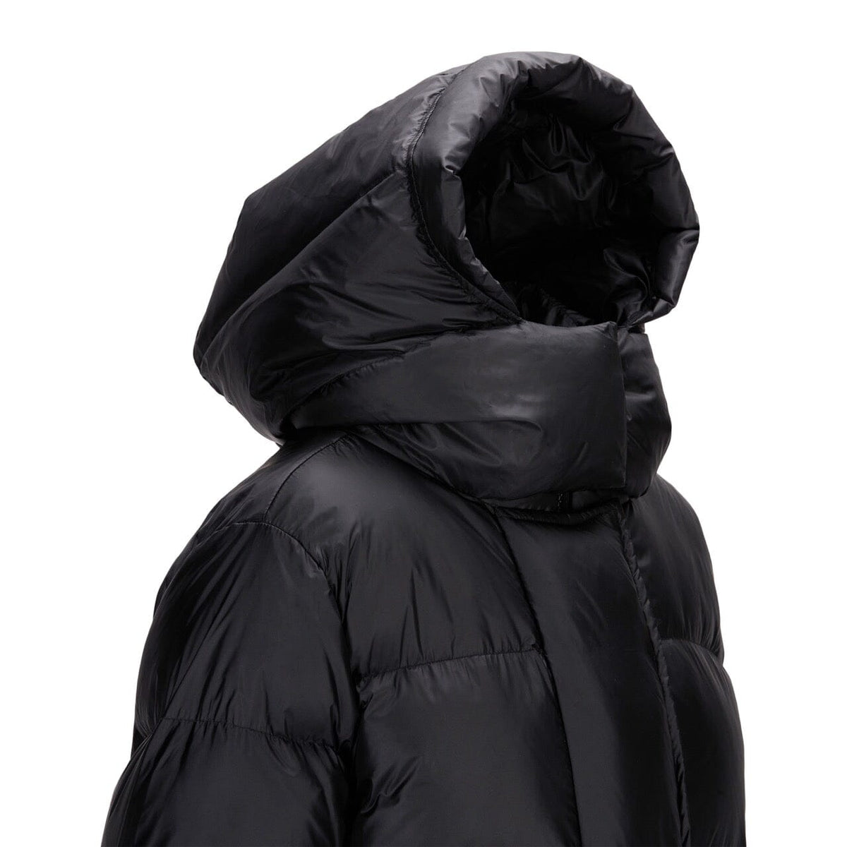 Monel Lucie Boxy Mid Black Ytterplagg