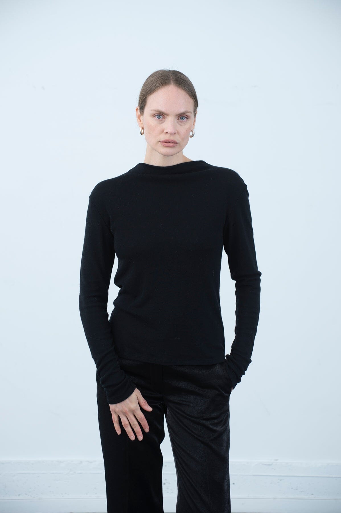 ArnieSays: Amina Wool Blend Black T-shirt
