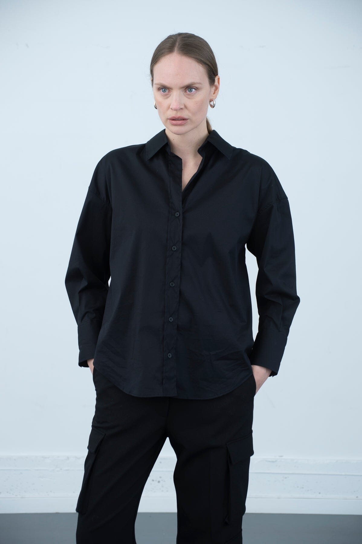 ArnieSays: Allen Soft Poplin Black Skjorte